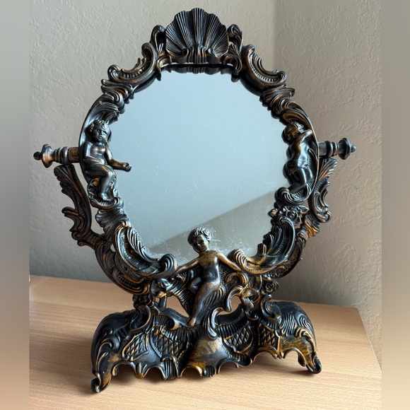 Aesthetic antique vanity mirror with cherubs Vintage rococo style - Picture 1 of 9